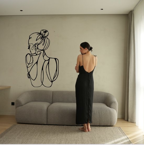 Vrouw10- Silhouette - Metaalkunst - Zwart - 60 cm- Line Art Decoratie - Muur Decoratie- Cadeau voor Vrouw- Inclusief ophangsysteem