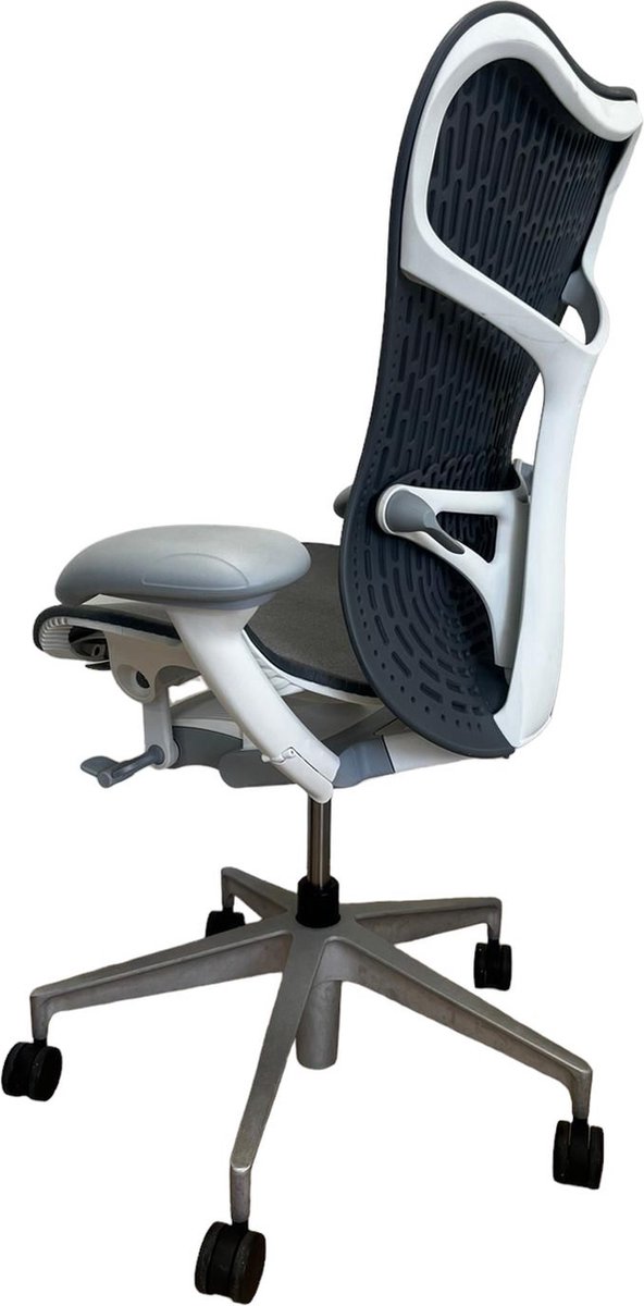 Offeco Herman Miller Mirra 2 grey white - Bureaustoel thumbnail 3