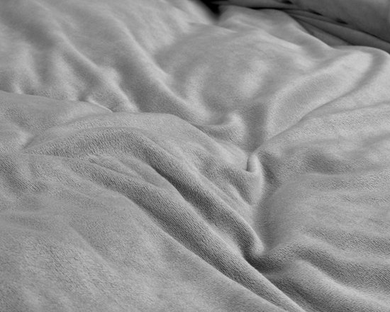 dekbedovertrek en velours doux uni gris - 200x200/220 (double) - sommeil super agréable - aspect élégant - qualité luxueuse - avec boutons-pression pratiques