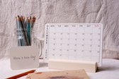 Bureaukalender Met Houten Standaard - Classic Collectie - altijd 12 maanden vanaf nu - kalender maandkalender maandplanner - uniek design - loose vellen - Calendar with wooden stand