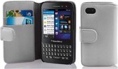 Cadorabo Hoesje geschikt voor Blackberry Q5 in MAGNESIUM WIT - Beschermhoes van getextureerd kunstleder en kaartvakje Book Case Cover Etui