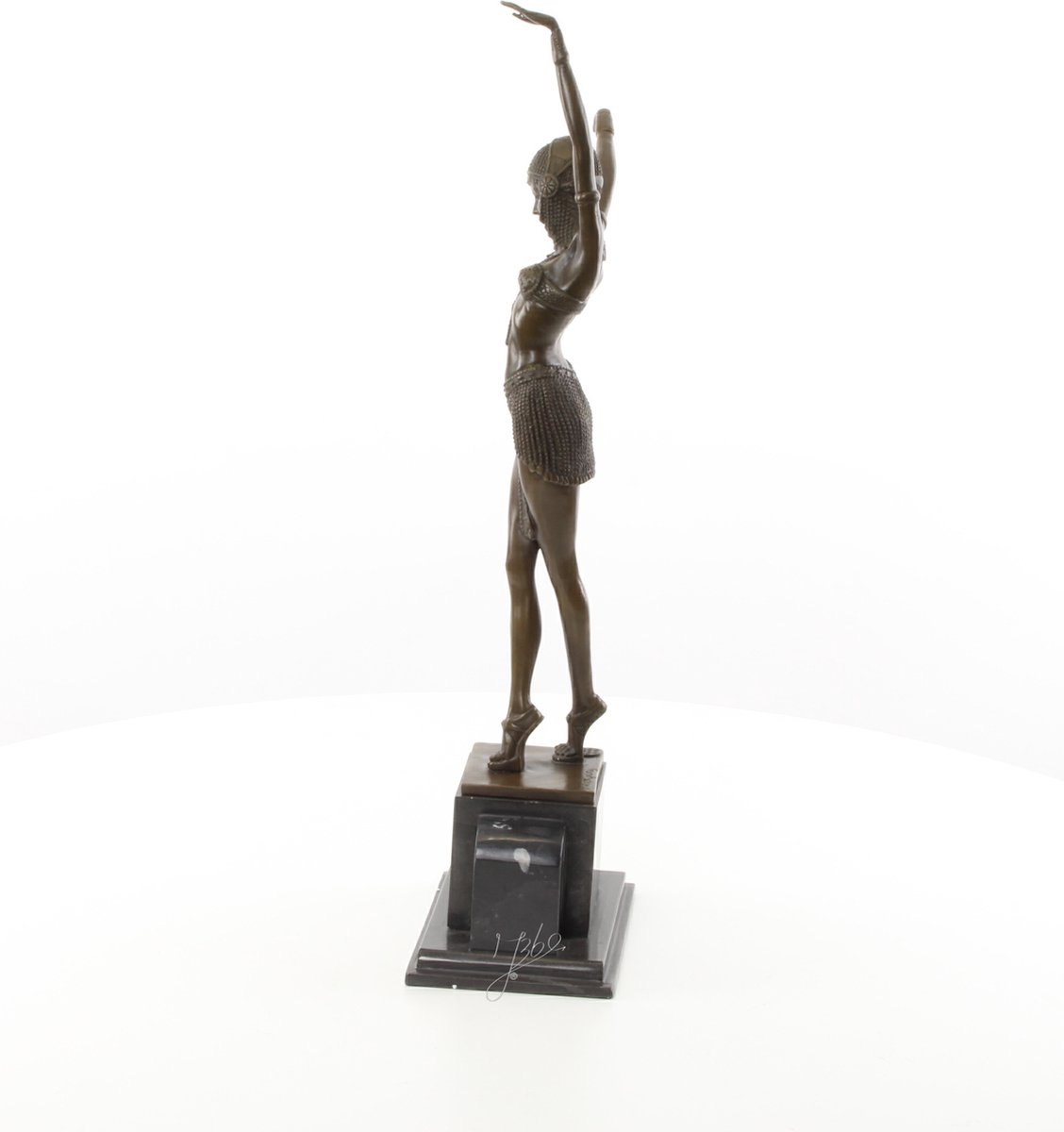 BRONS beeldhouw werk VAN EEN EGYPTISCHE DANSER BRONZEN BEELD , Netto gewicht: 4.9 Hoogte: 55 Breedte: 12.1 Lengte: 23,1