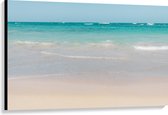 WallClassics - Canvas - Wit Strand met Helderblauwe Oceaan - 120x80 cm Foto op Canvas Schilderij (Wanddecoratie op Canvas)