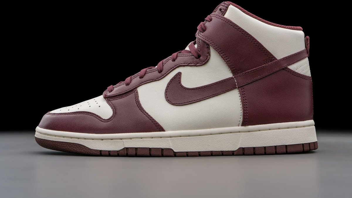 nike sb dunk high burgundy