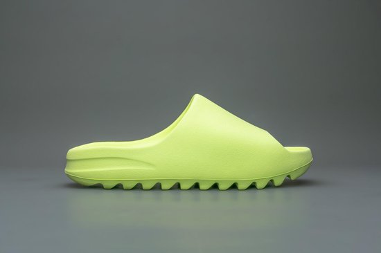 Groene yeezy clearance