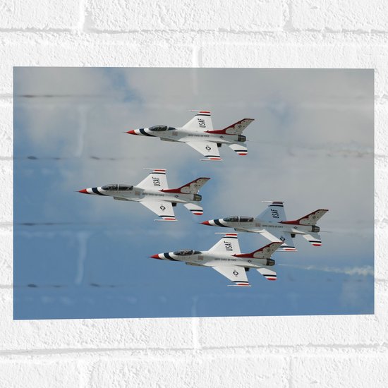 WallClassics - Muursticker - Vier Vliegende Vliegtuigen uit Amerika - 40x30 cm Foto op Muursticker