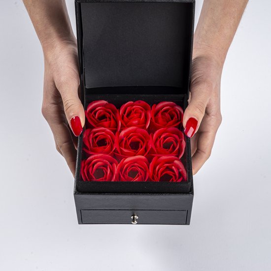 Flowerbox carré avec collier coeur Swarovski rose et ours rose rouge foncé  – Coffret... | bol