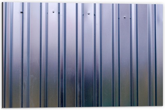 Dibond - Verticale Strepen op Metaal - 60x40 cm Foto op Aluminium (Wanddecoratie van metaal)