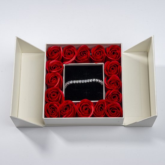 Swarovski elements Valentine Flowerbox papillon avec Zirconia bracelet  Tennis bracelet... | bol