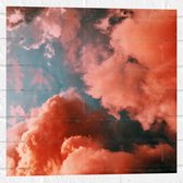 WallClassics - Muursticker - Lucht Vol Wolken in het Roze - 50x50 cm Foto op Muursticker