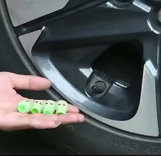 Complete Set Van 4 Universele Zwarte Ventieldopjes Voor De Auto Kunststof Ventieldoppen Ventiel Dop Autoventiel Van Heble