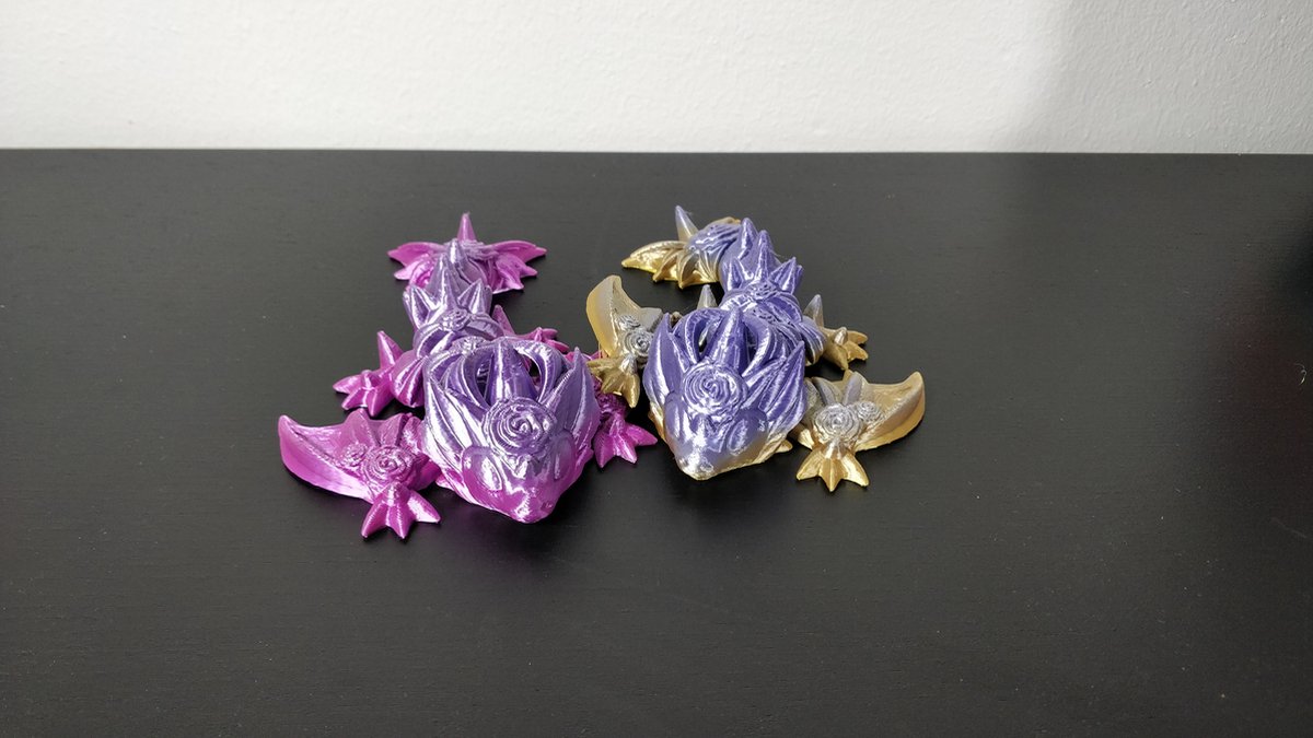 Articulated Rozen Wyvern fidget Regenboog