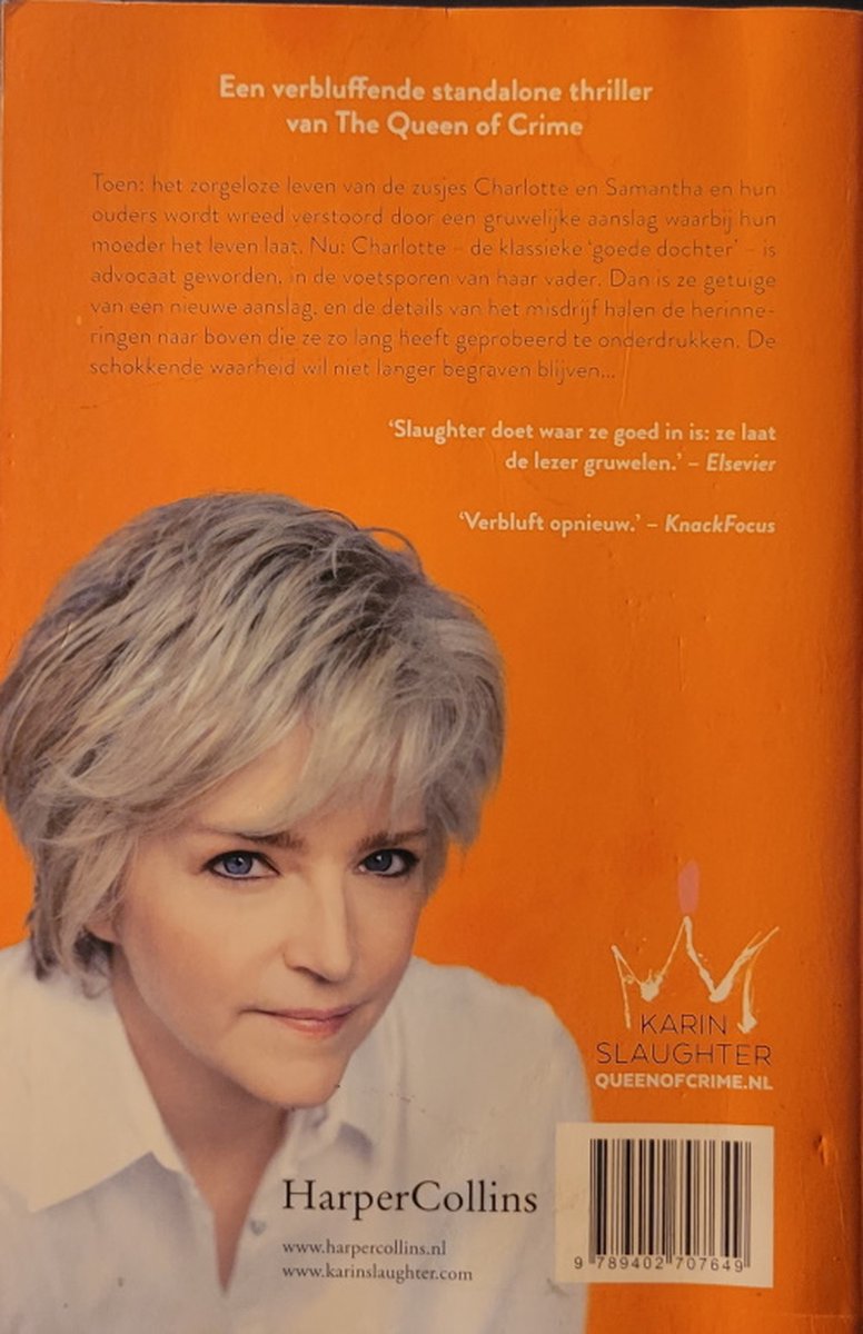Achterkant boek met een portret van een vrouw met kort blond haar. Titel: Goede Dochter.