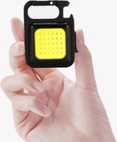 Ipexnl Zaklamp - Multifunctioneel - Mini - Zeer fel - Handig - Sleutelhanger - 1000 Lumen - Flashlight - Cadeau - Opener - sleutelhanger zaklamp - batterij 500mAh model 2023