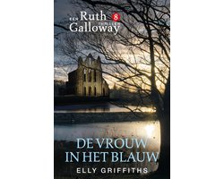 Omslag van Ruth Galloway 8 - De vrouw in het blauw
