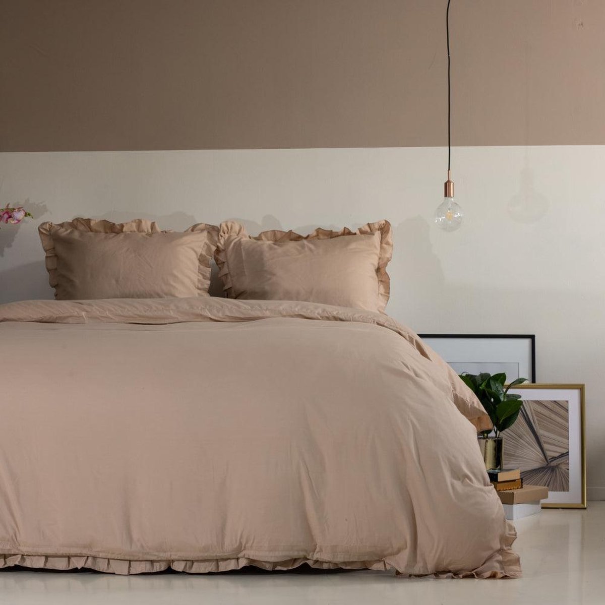 Y-NOT - Ruffles - Dekbedovertrek - Microvezel - Lits Jumeaux - 240x200/220 cm - Nude/Zand
