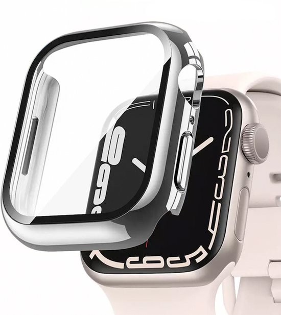 Zilverkleurig Apple Watch hoesje met screenprotector geplaatst op een smartwatch met bandje.