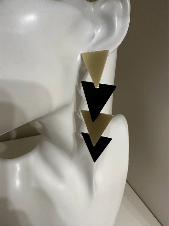 Fiene.thelabel oorbellen, Triple hearts Fiene.thelabel oorbellen, Triple hearts