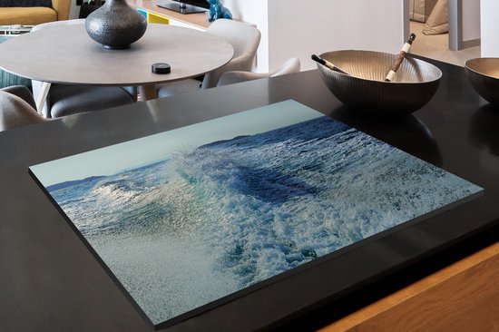 KitchenYeah® Inductie beschermer 80.2x52.2 cm - Golven in blauwe zee - Kookplaataccessoires - Afdekplaat voor kookplaat - Inductiebeschermer - Inductiemat - Inductieplaat mat
