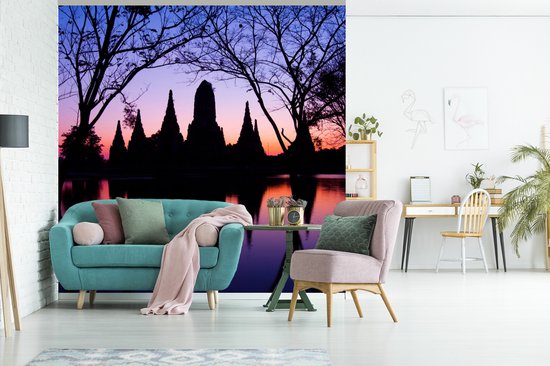 Papier peint Papier peint photo Wat Chaiwatthanaram - Silhouette de Wat Chaiwatthanaram, Thaïlande largeur 220 cm x hauteur 220 cm - Impression photo sur papier peint vinyle (7 tailles disponibles) - chambre/salon/bureau