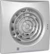 Zilverkleurige badkamerventilator met ronde witte bladen en rooster.