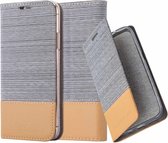 Cadorabo Hoesje geschikt voor Apple iPhone 13 PRO MAX in LICHTGRIJS BRUIN - Beschermhoes met magnetische sluiting, standfunctie en kaartvakje Book Case Cover Etui