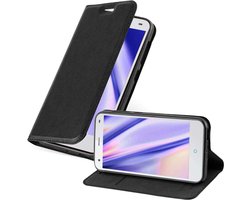 Cadorabo Hoesje geschikt voor ZTE Blade S6 in ZWARTE NACHT - Beschermhoes met magnetische sluiting, standfunctie en kaartvakje Book Case Cover Etui