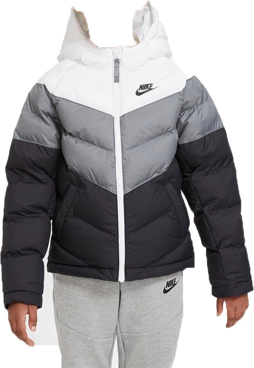 Nike Synthetic Fill Kinder Jas – 128-137 CM Zwart