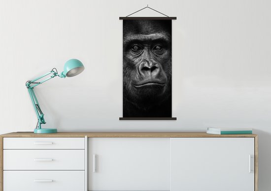 Porte-affiche avec affiche - Affiche scolaire - Gorilla - Zwart - Wit - Animaux - Portrait - 60x120 cm - Lattes noires