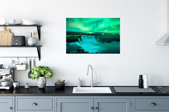 Cascade sous les aurores boréales 60x40 cm