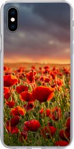 Coque iPhone Xs Max - Coucher de soleil dans un champ de coquelicots - Coque en Siliconen pour téléphone