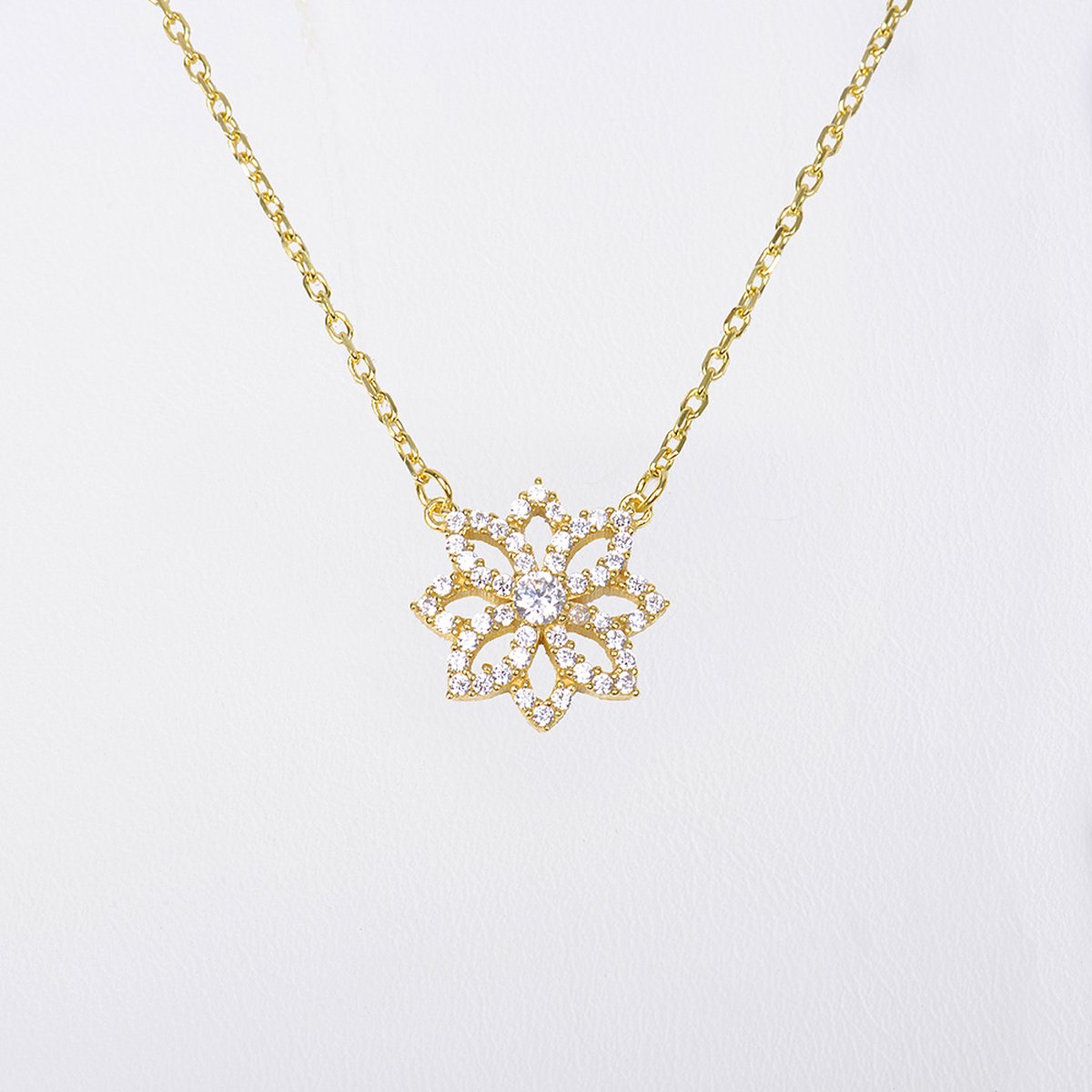 MeYuKu- Sieraden- 14 karaat gouden ketting- Lotus bloem