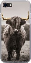 Geschikt voor iPhone 8 hoesje - Schotse hooglander - Goud - Hoorns - Siliconen Telefoonhoesje
