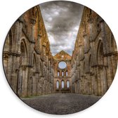 WallClassics - Dibond Muurcirkel - Klooster in Italië - De abdij van Saint Galgano - 30x30 cm Foto op Aluminium Muurcirkel (met ophangsysteem)