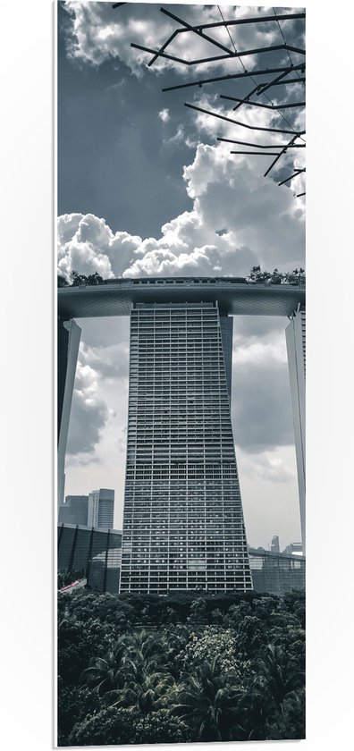 WallClassics - Plaque de Mousse PVC - Hotel Marina Bay Sands - Singapour - Photo 30x90 cm sur Plaque de Mousse PVC (Avec Système d'accrochage)
