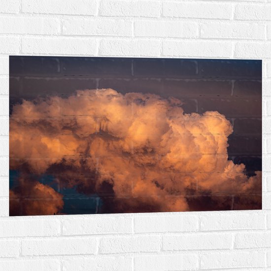 WallClassics - Muursticker - Zachte Wolken door Donkere Lucht - 90x60 cm Foto op Muursticker