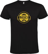 Zwart T-Shirt met “Legend sinds 1979 “ Afbeelding Goud Size XL