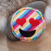 Strijkembleem, Kledingapplicatie, Regenboog smiley met hartjes ogen, 6 x 6 cm