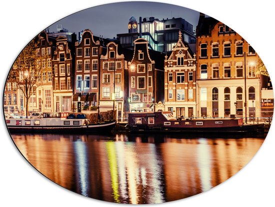Dibond Ovaal - De Grachten van Amsterdam in de Avond in Nederland - 68x51 cm Foto op Ovaal (Met Ophangsysteem)