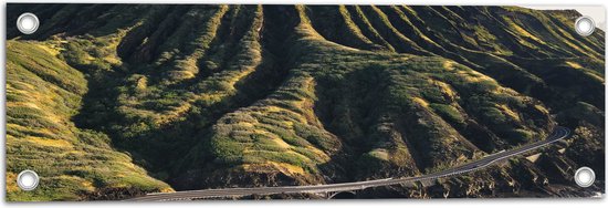 Tuinposter – Weg naar Groene Berg - 60x20 cm Foto op Tuinposter (wanddecoratie voor buiten en binnen)