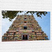 Muursticker - Met Beelden Versierde Kidangamparambu Sree Bhuvaneswari Tempel - 120x80 cm Foto op Muursticker