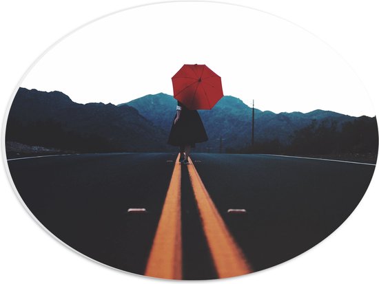 WallClassics - PVC Schuimplaat Ovaal - Vrouw met Rode Paraplu op de Weg - 40x30 cm Foto op Ovaal (Met Ophangsysteem)