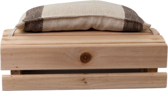 Vooraanzicht van een houten saunahoofdsteun met een zacht beige-bruin linnen kussen.