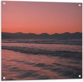 WallClassics - Tuinposter – Golvende Zee met Oranje Paarse Lucht - 80x80 cm Foto op Tuinposter (wanddecoratie voor buiten en binnen)