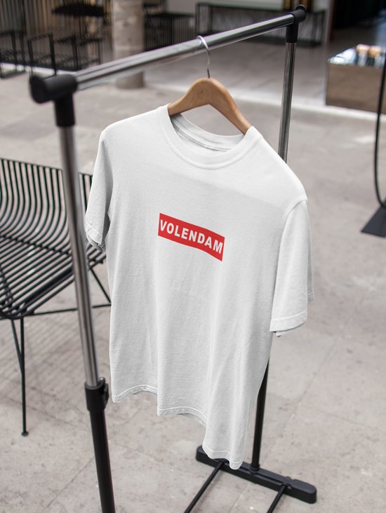 Shirt - Volendam Supreme - Wurban Wear | Grappig shirt | Zoekwoord | Unisex tshirt | Nick en Simon | Jan Smit | Wit - Wurban Wear