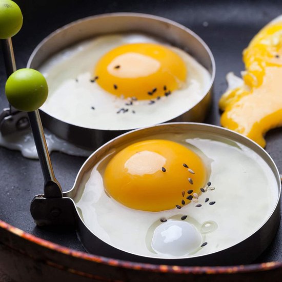 Anneau à Oeuf, 4pcs Inoxydable Omelette Moule Cuisson Moule avec Brosse  pour la Cuisson œuf au Plat/Pancakes/Omelettes et Plus, Revêtement  Antiadhésif : : Cuisine et Maison