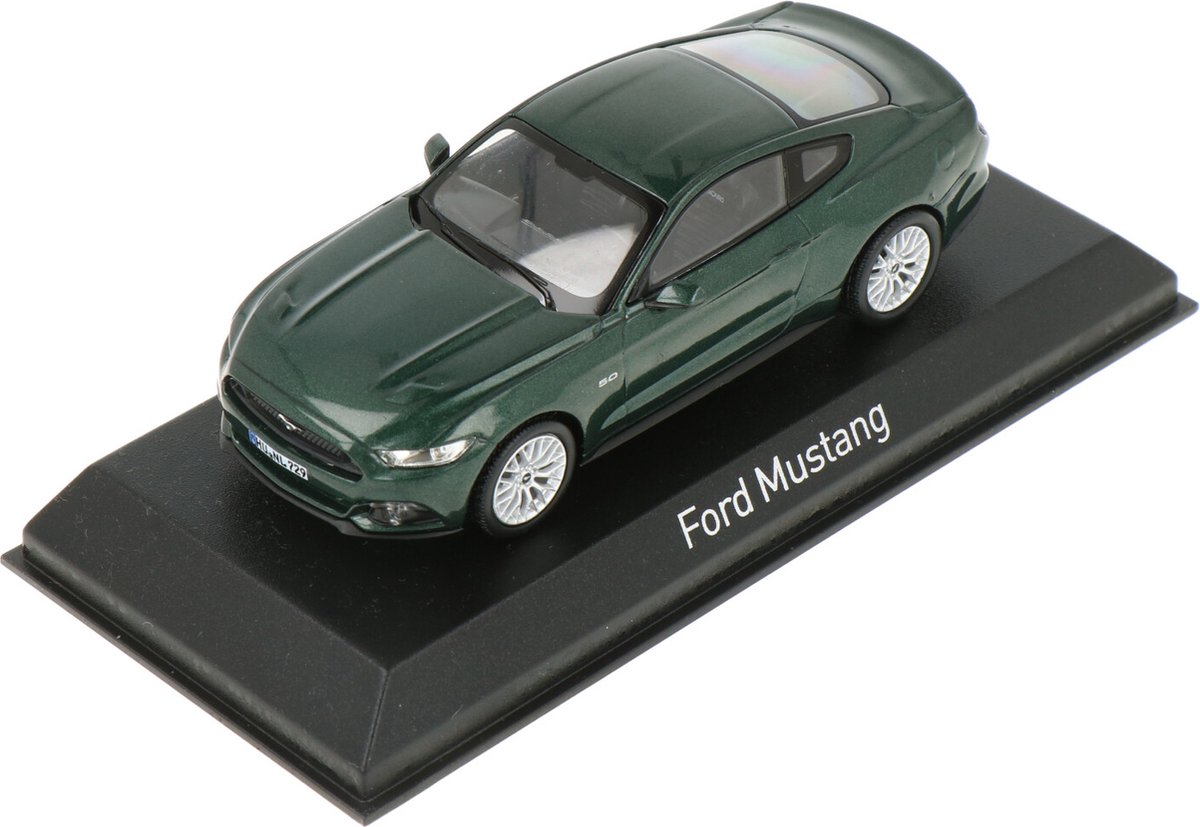 ford mustang de solido 1,43 muy bueno - Compra venta en