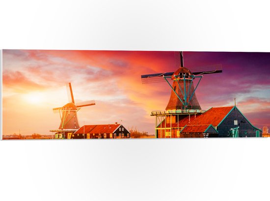 PVC Schuimplaat - Nederlandse Windmolens aan het Water onder Paars met Oranje Lucht - 90x30 cm Foto op PVC Schuimplaat (Met Ophangsysteem)