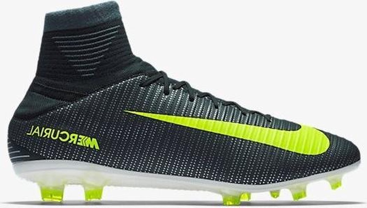 Nike CR7 voetbalschoenen - Veloce III CR7 - maat 43 | bol.com