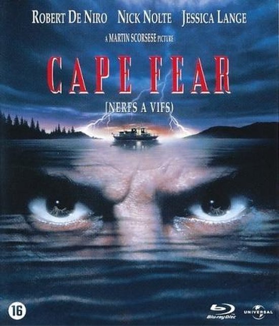 Poster: "CAPE FEAR" (NERFS A VIFS) met close-up van intense ogen boven water, boot met bliksem achtergrond.